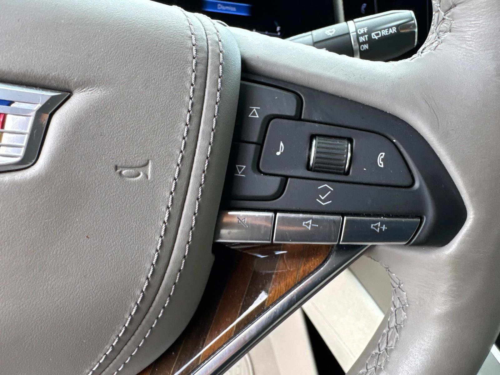 Used 2024 Cadillac Escalade Sport Platinum AWD/4WD image 31