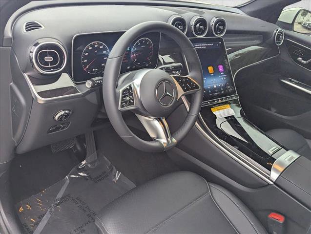 Used 2026 Mercedes-Benz GLC 300 4MATIC image 3