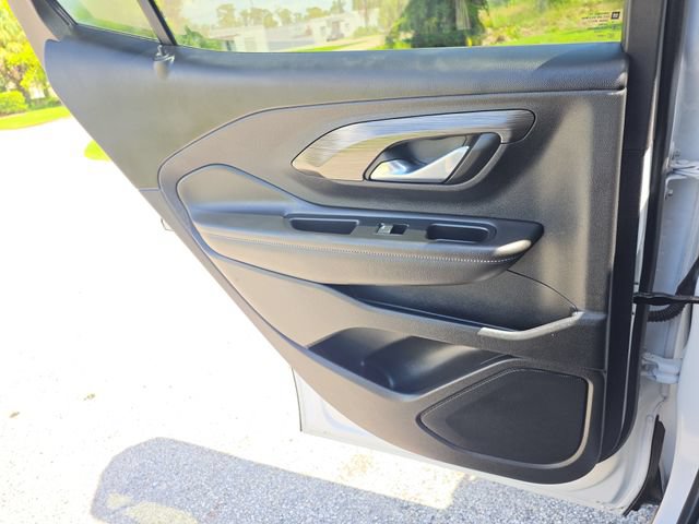 Certified 2023 GMC Terrain SLE w/ Driver Convenience Package FWD image 10