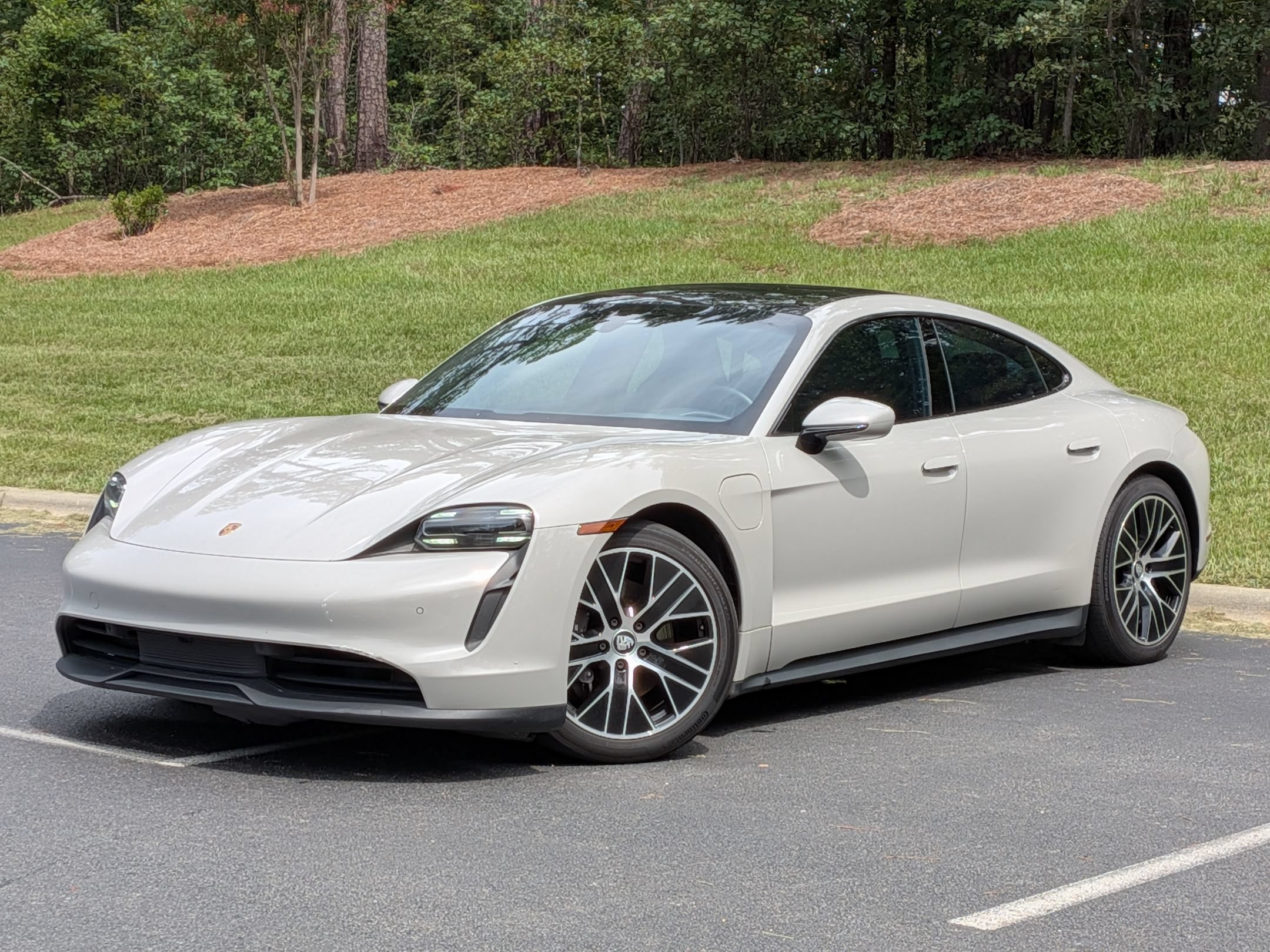 Used 2022 Porsche Taycan