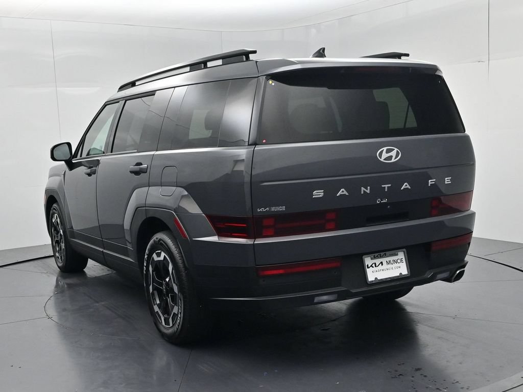 Used 2025 Hyundai Santa Fe SEL FWD image 6