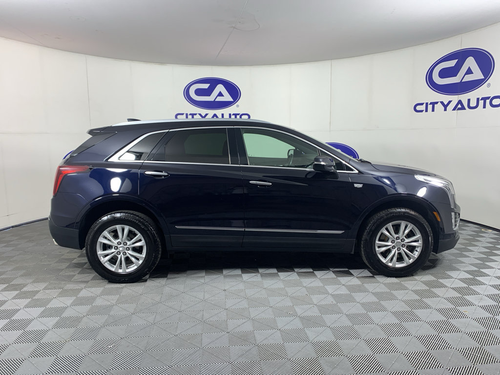 Used 2021 Cadillac XT5 Luxury FWD image 2