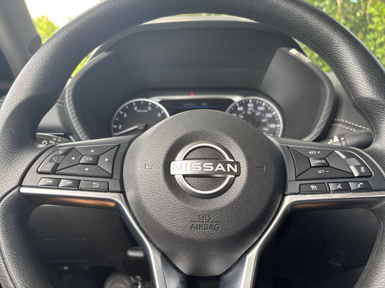 Used 2025 Nissan Sentra SV FWD image 27