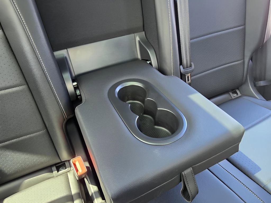 Used 2021 Volkswagen Tiguan SE w/ Panoramic Sunroof Package image 27