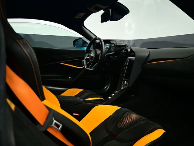 Used 2024 McLaren 750S Spider image 5