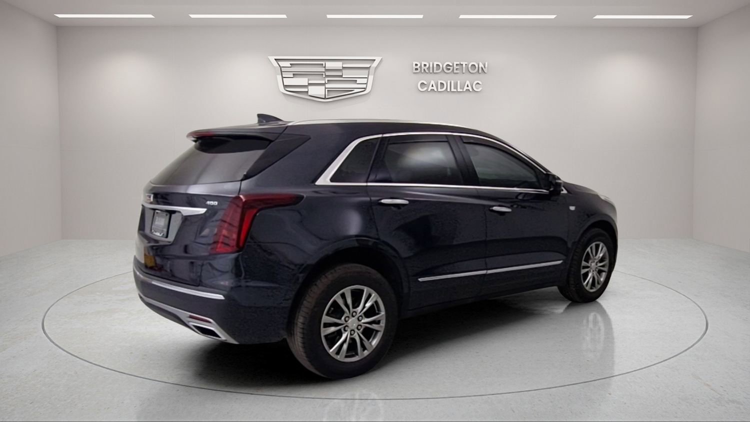 Used 2022 Cadillac XT5 Premium Luxury w/ Technology Package image 7
