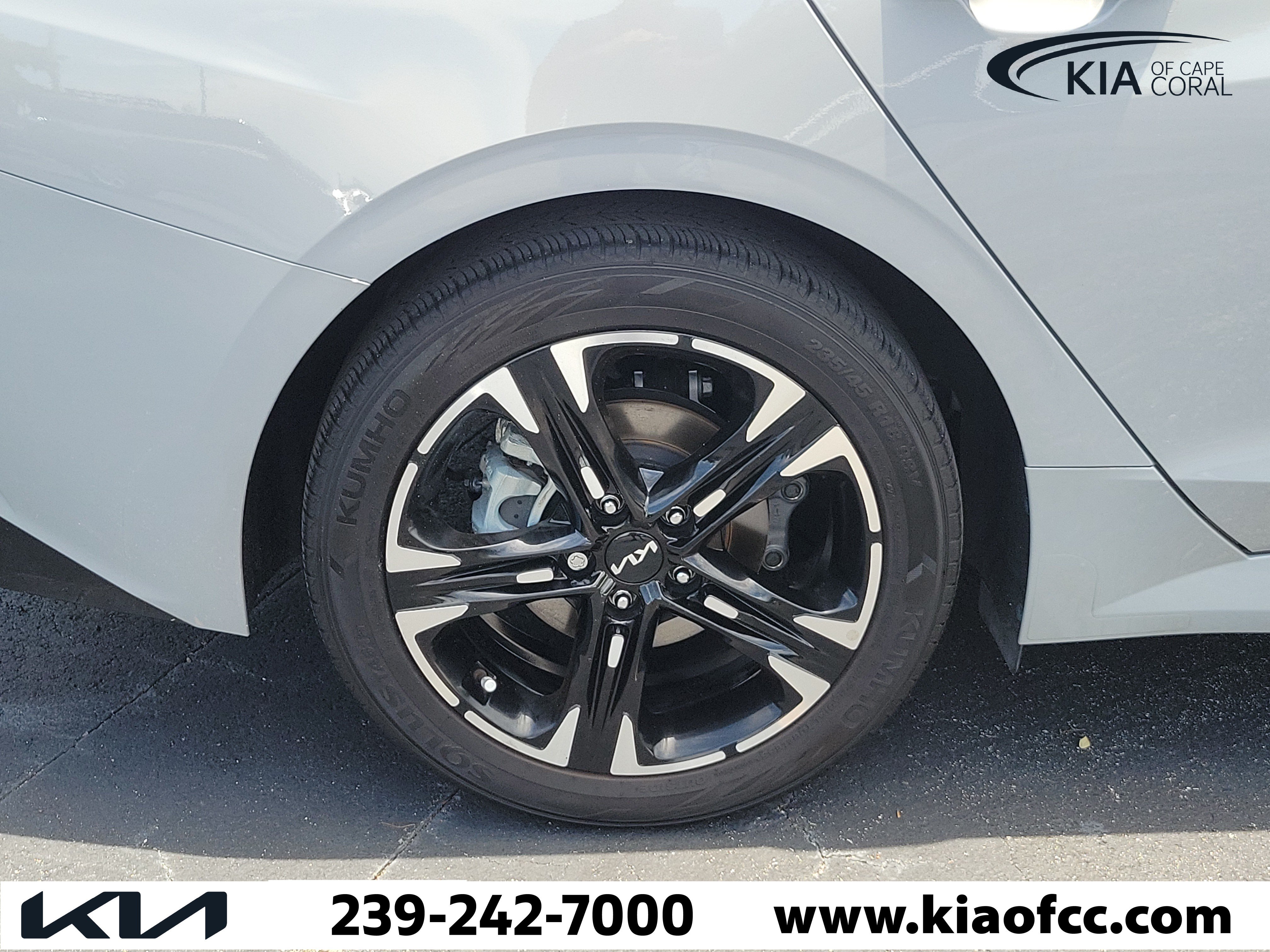 Used 2023 Kia K5 GT-Line w/ GT-Line Premium Package FWD image 9