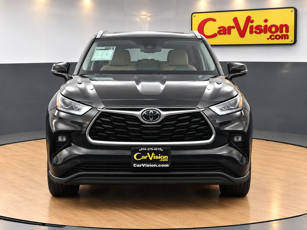 Used 2024 Toyota Highlander Limited AWD/4WD image 5