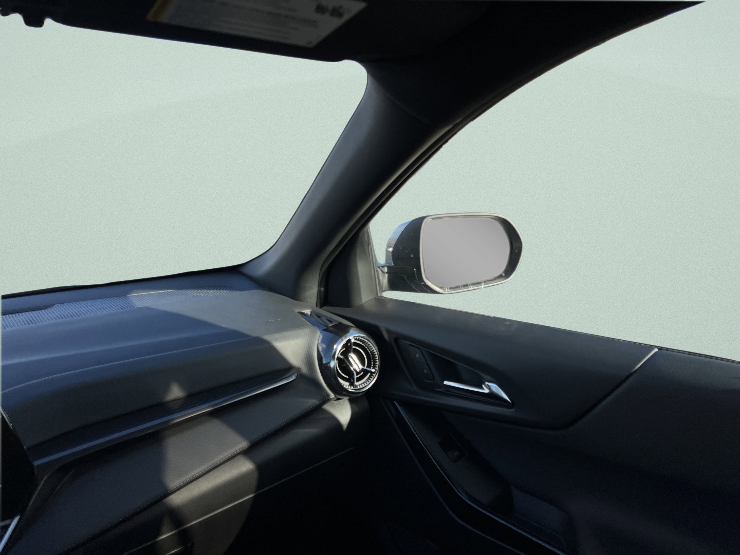 New 2026 Chevrolet Equinox LT image 25