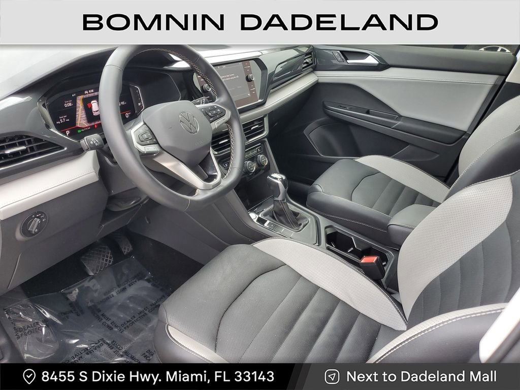Used 2022 Volkswagen Taos SEL w/ Panoramic Sunroof Package image 15