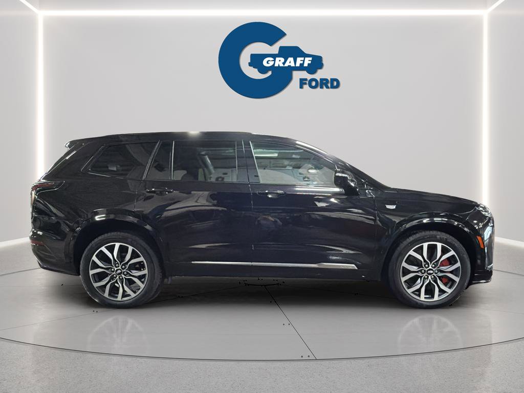 Used 2022 Cadillac XT6 Sport w/ Platinum Package image 9