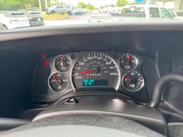 Used 2017 GMC Savana 3500 RWD image 8