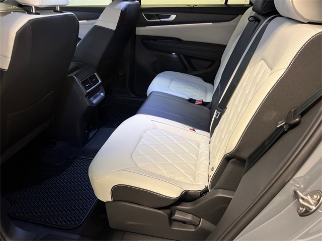 New 2026 Volkswagen Atlas Cross Sport SEL Premium R-Line image 10