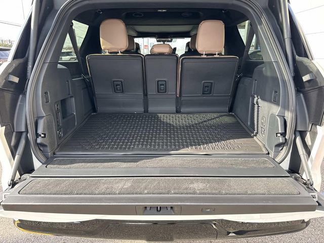 New 2026 Lincoln Navigator L Black Label image 12