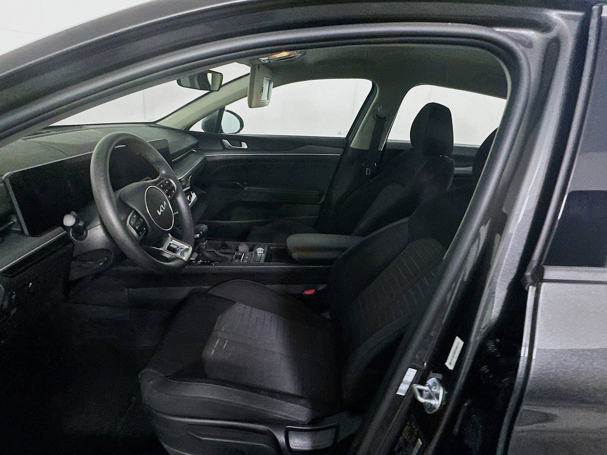 Used 2025 Kia K5 LXS image 13