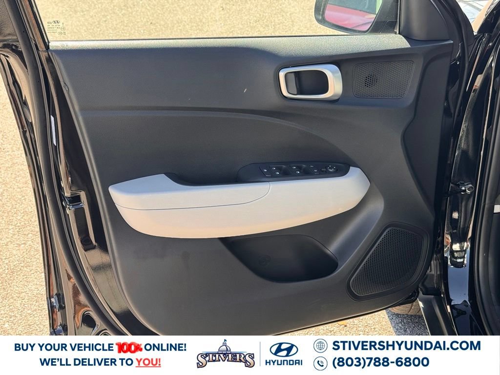 New 2026 Hyundai Venue SEL FWD image 22