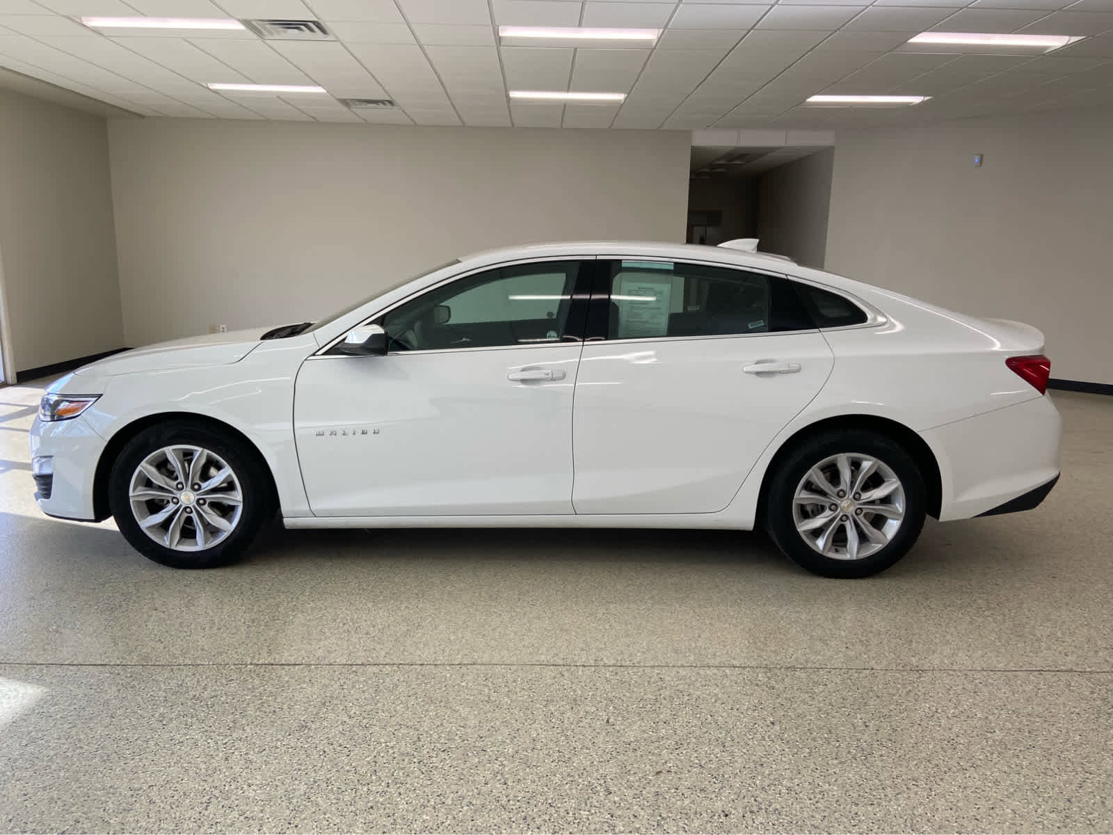 Used 2024 Chevrolet Malibu LT image 8