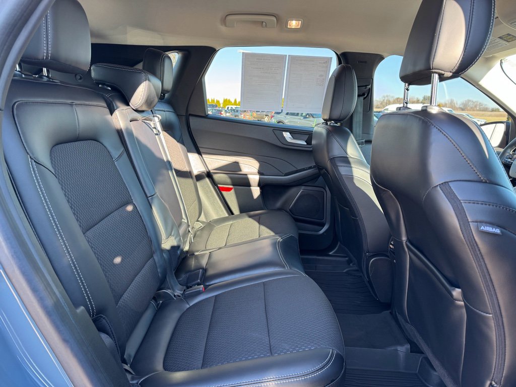 Used 2023 Ford Escape SE FWD image 17