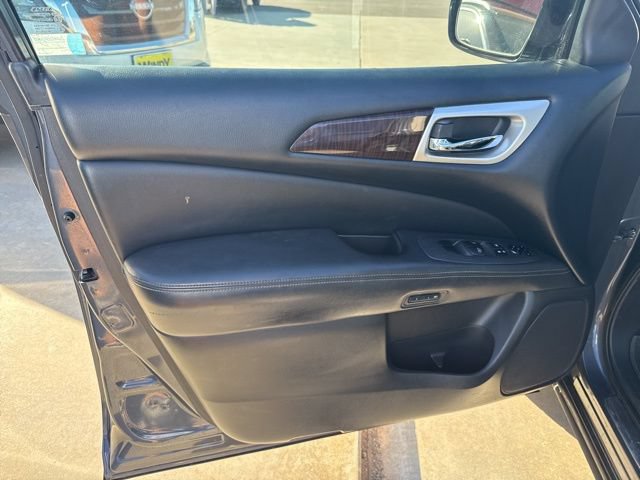 Used 2013 Nissan Pathfinder SL w/ Trailer Tow Pkg FWD image 20
