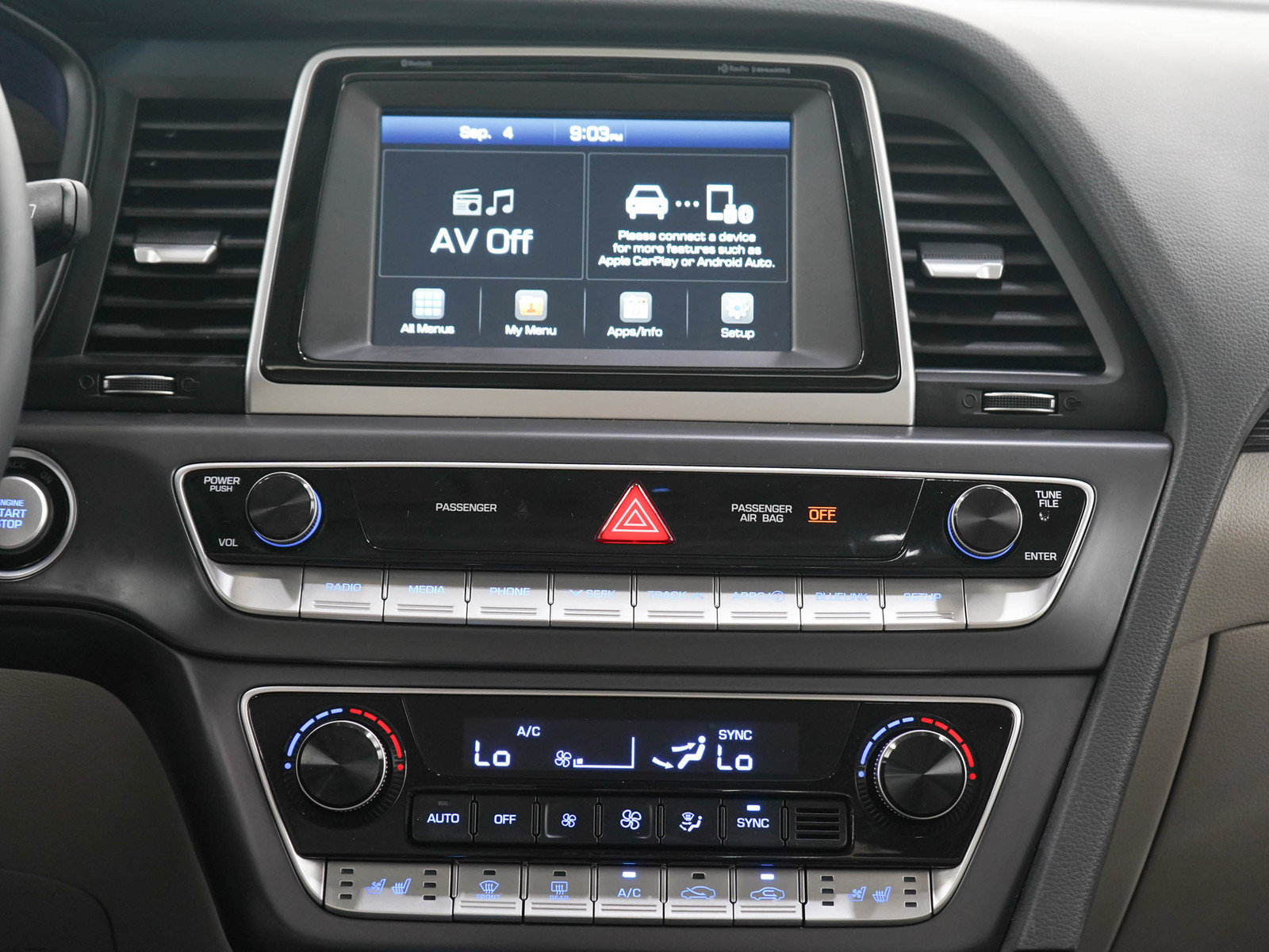 Used 2018 Hyundai Sonata Limited w/ Cargo Package FWD image 16