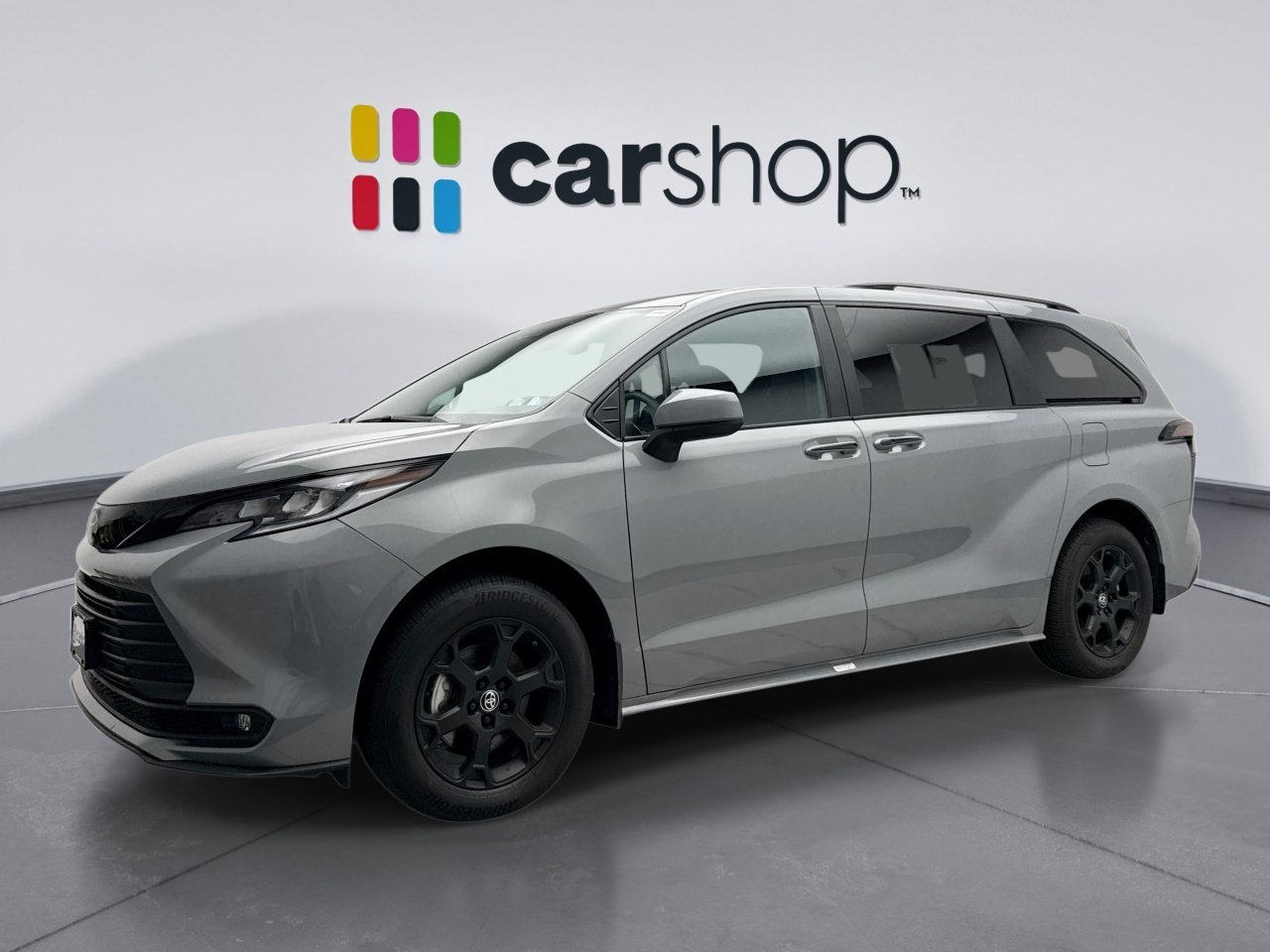 Used 2025 Toyota Sienna XLE Woodland Edition