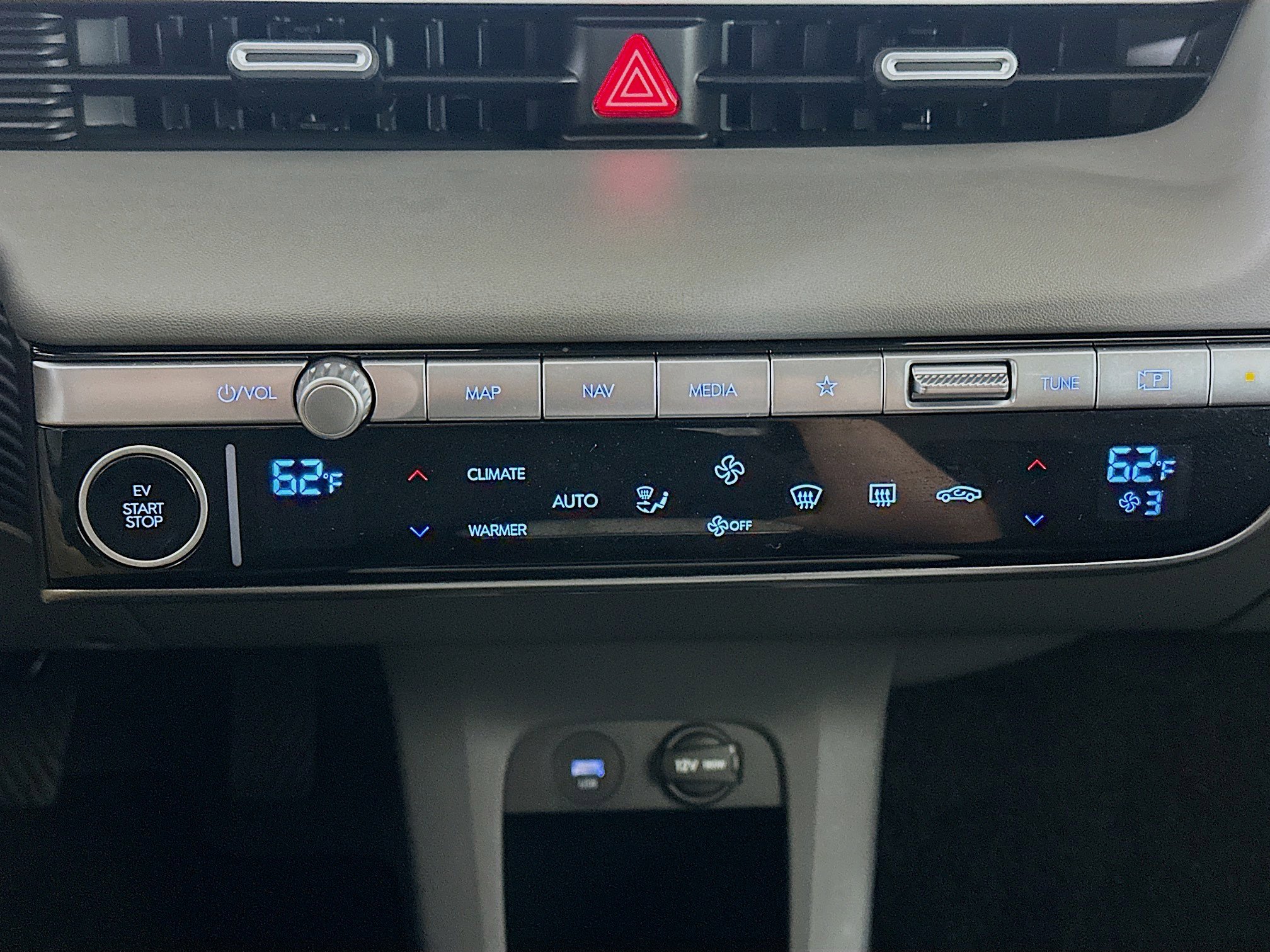 Used 2024 Hyundai Ioniq 5 SE image 24