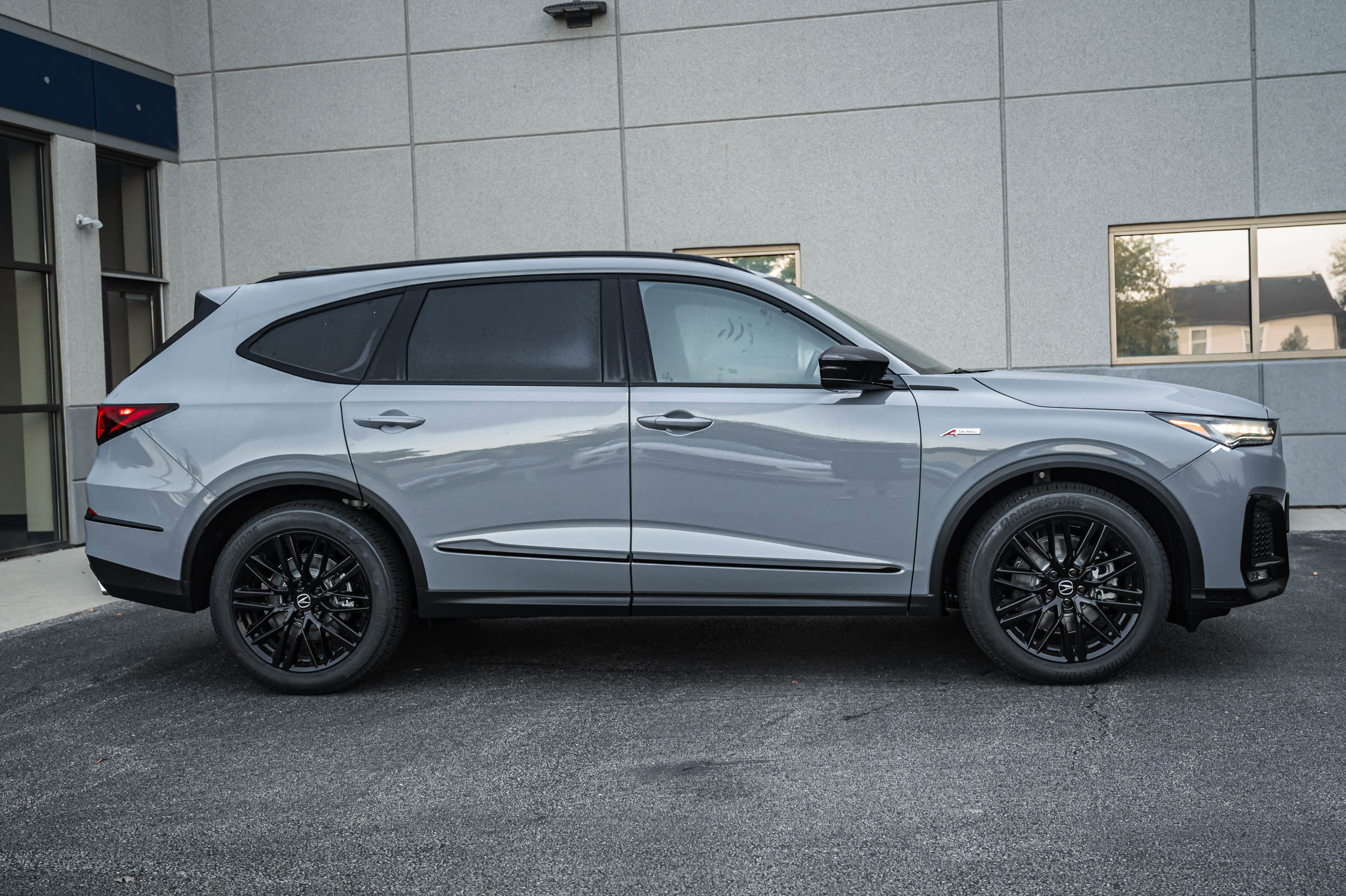 New 2026 Acura MDX A-Spec image 2
