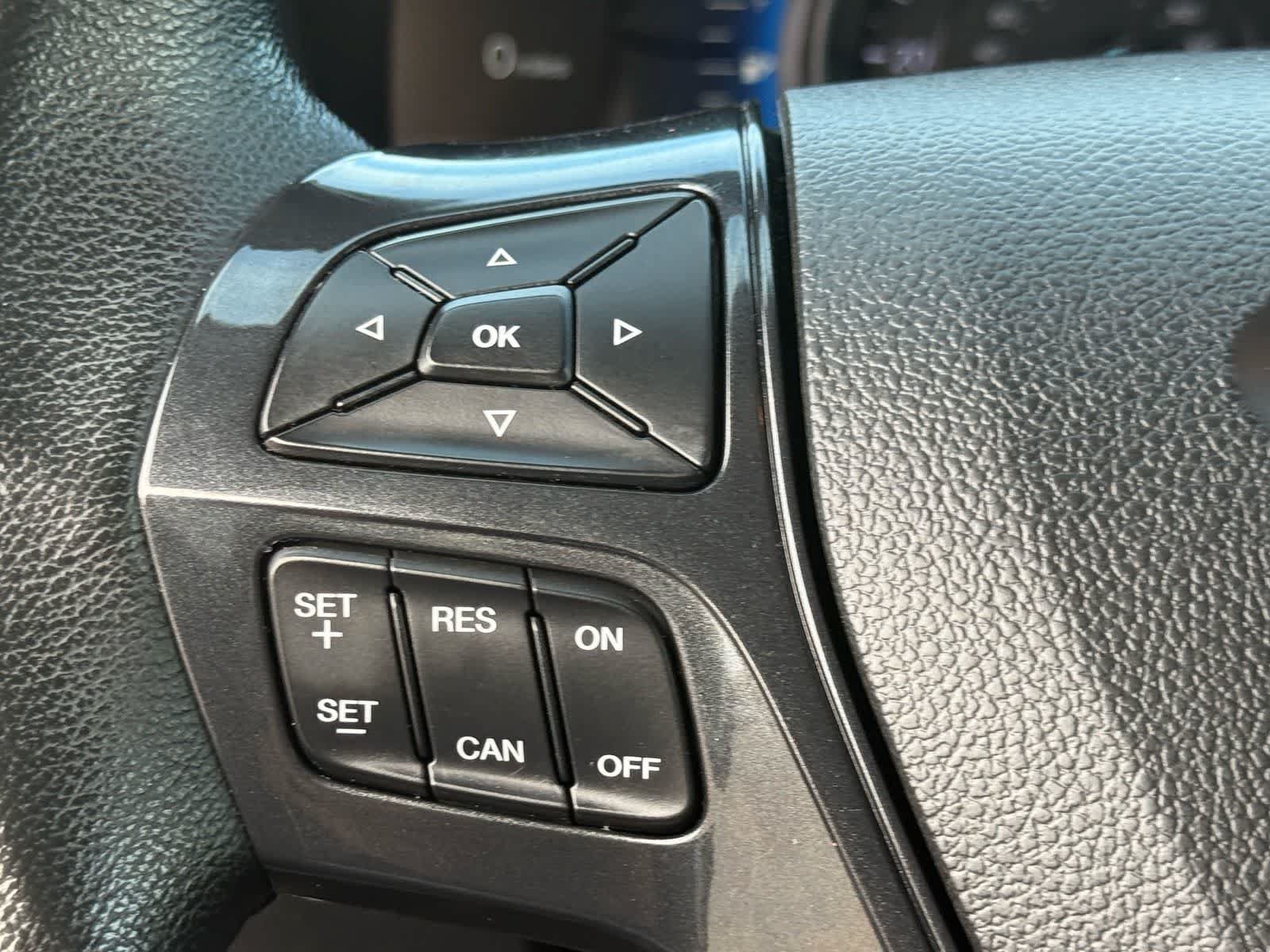 Used 2017 Ford Explorer XLT w/ Equipment Group 201A FWD image 24