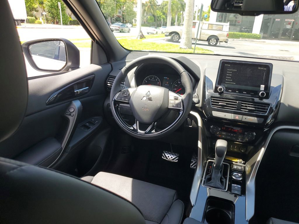 New 2025 Mitsubishi Eclipse Cross Black Edition image 15