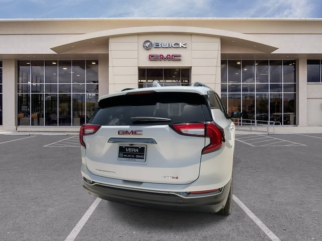Certified 2022 GMC Terrain AT4 w/ Infotainment Package II AWD/4WD image 13