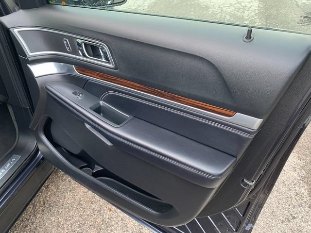 Used 2017 Ford Explorer Limited FWD image 14