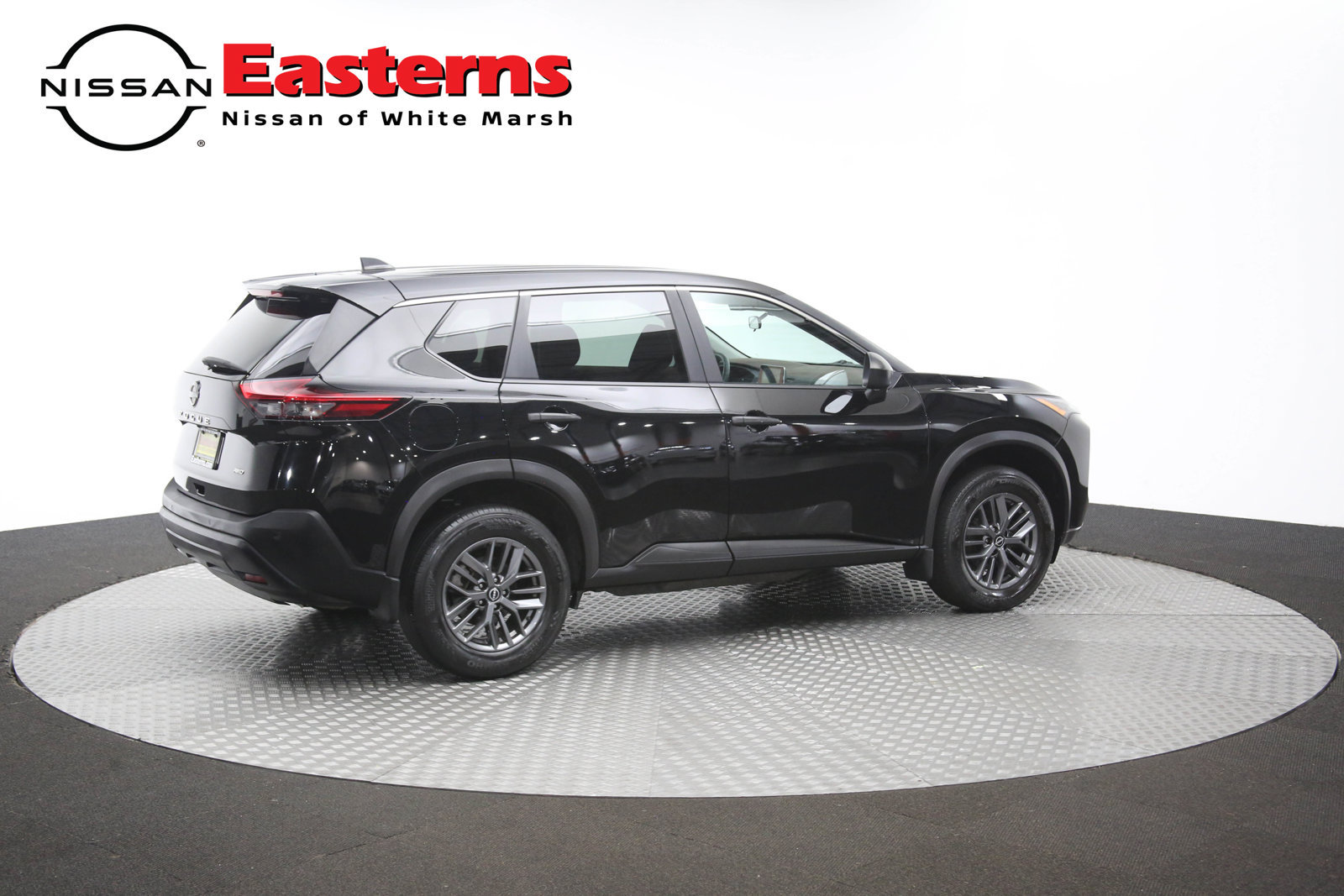 Used 2023 Nissan Rogue S AWD/4WD image 39