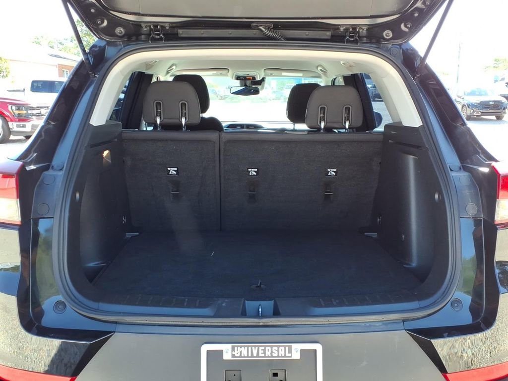 Used 2023 Chevrolet TrailBlazer LS FWD image 7