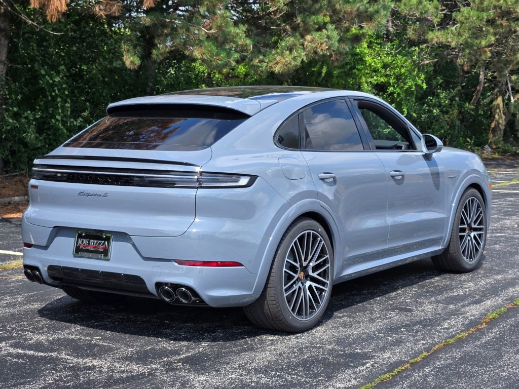 New 2025 Porsche Cayenne S image 7