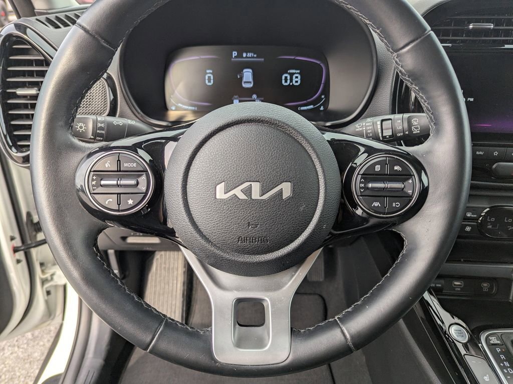 Used 2023 Kia Soul EX image 26