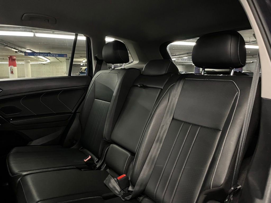 Used 2022 Volkswagen Tiguan SE AWD/4WD image 21