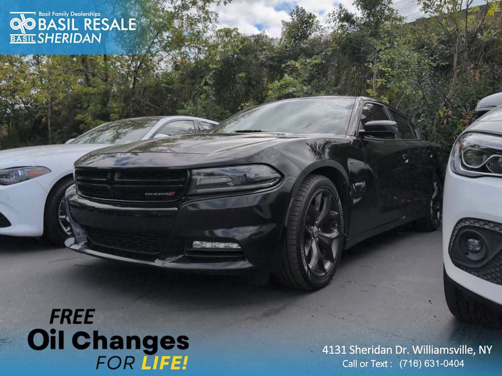 Used 2018 Dodge Charger R/T RWD image 1