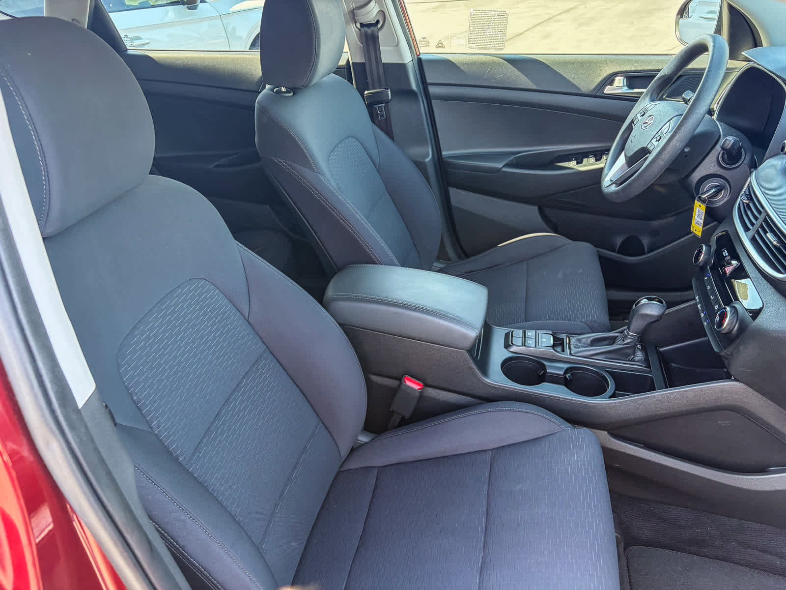 Used 2020 Hyundai Tucson SE image 15