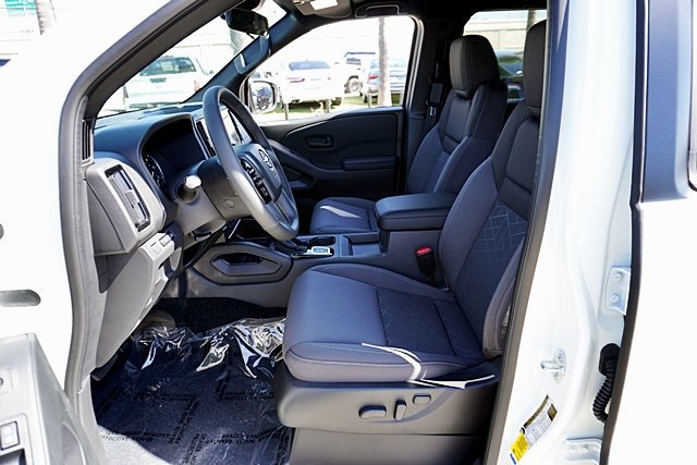 New 2027 Nissan Frontier SV w/ All-Weather Content Package AWD/4WD image 23