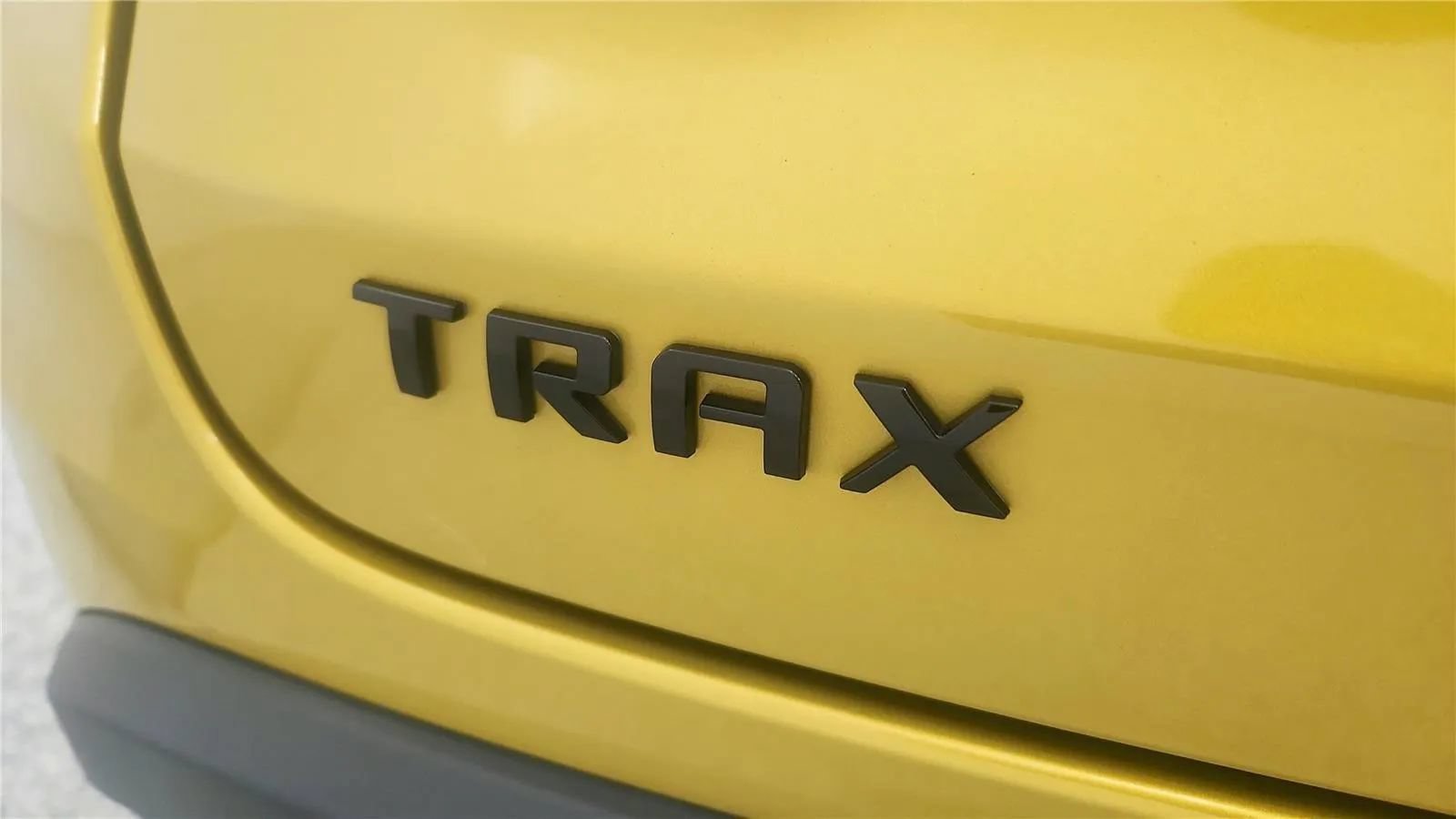 Used 2025 Chevrolet Trax RS w/ Driver Confidence Package FWD image 17