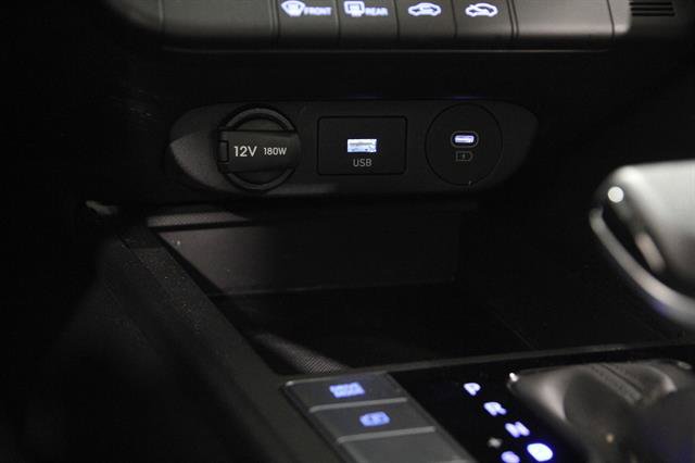 Used 2024 Hyundai Elantra SEL image 14