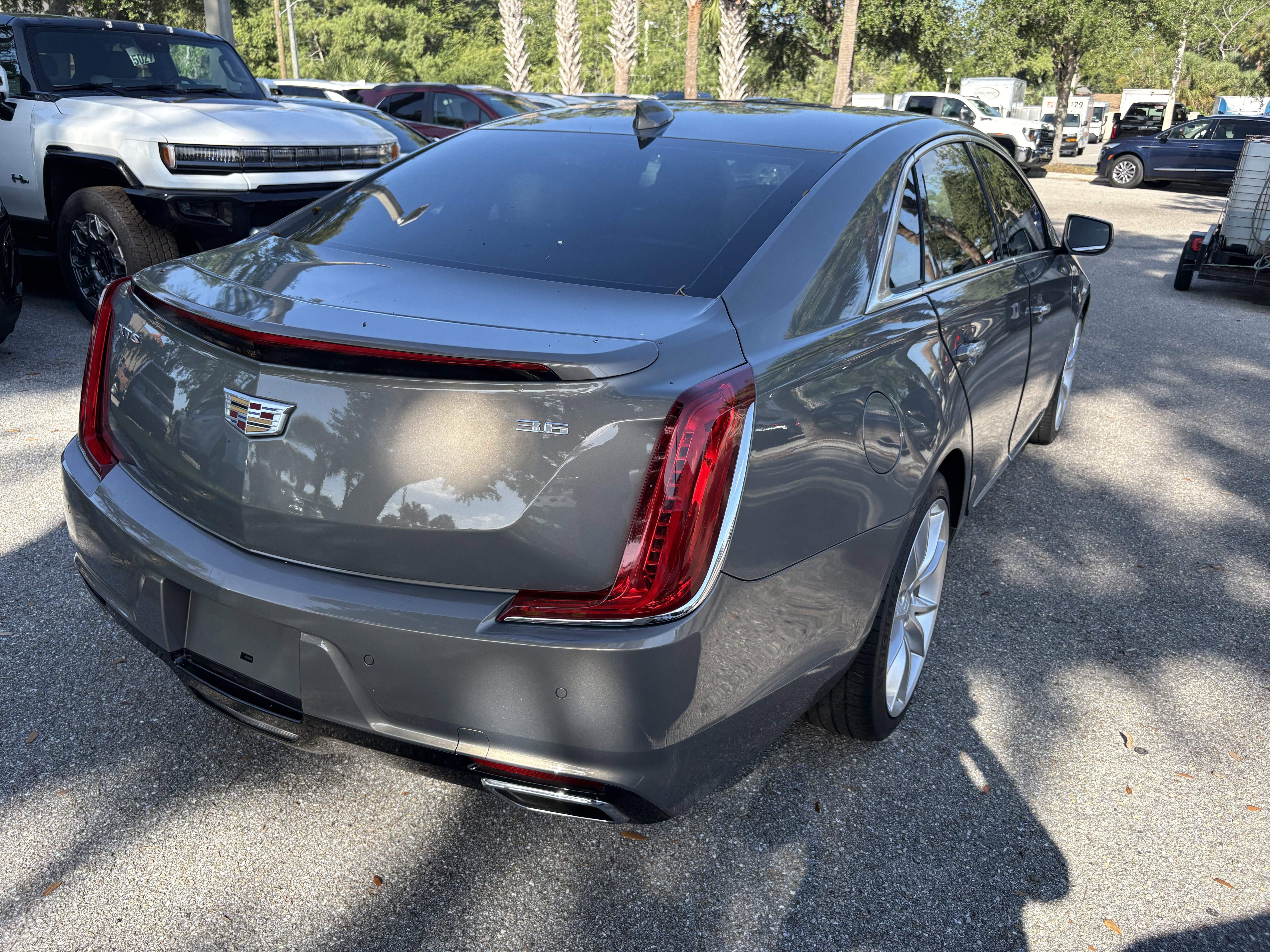 Used 2018 Cadillac XTS Premium Luxury w/ Driver Assist Package FWD image 7
