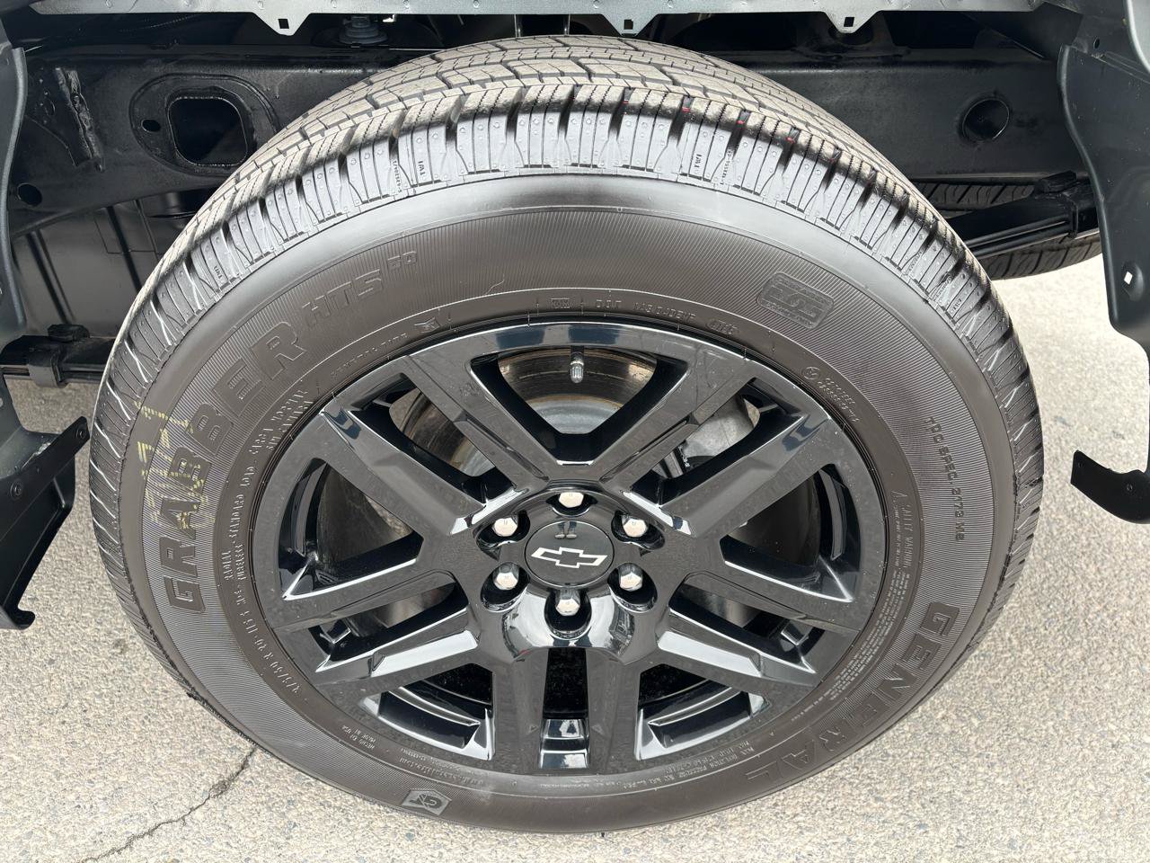 Used 2025 Chevrolet Silverado 1500 RST w/ Convenience Package II AWD/4WD image 11