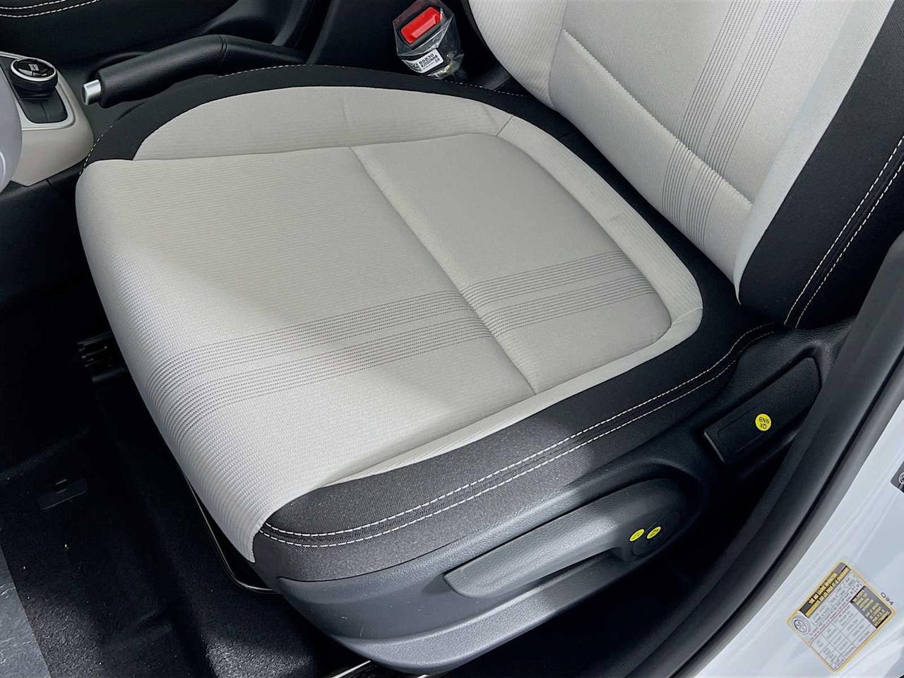 New 2025 Hyundai Venue SEL image 17