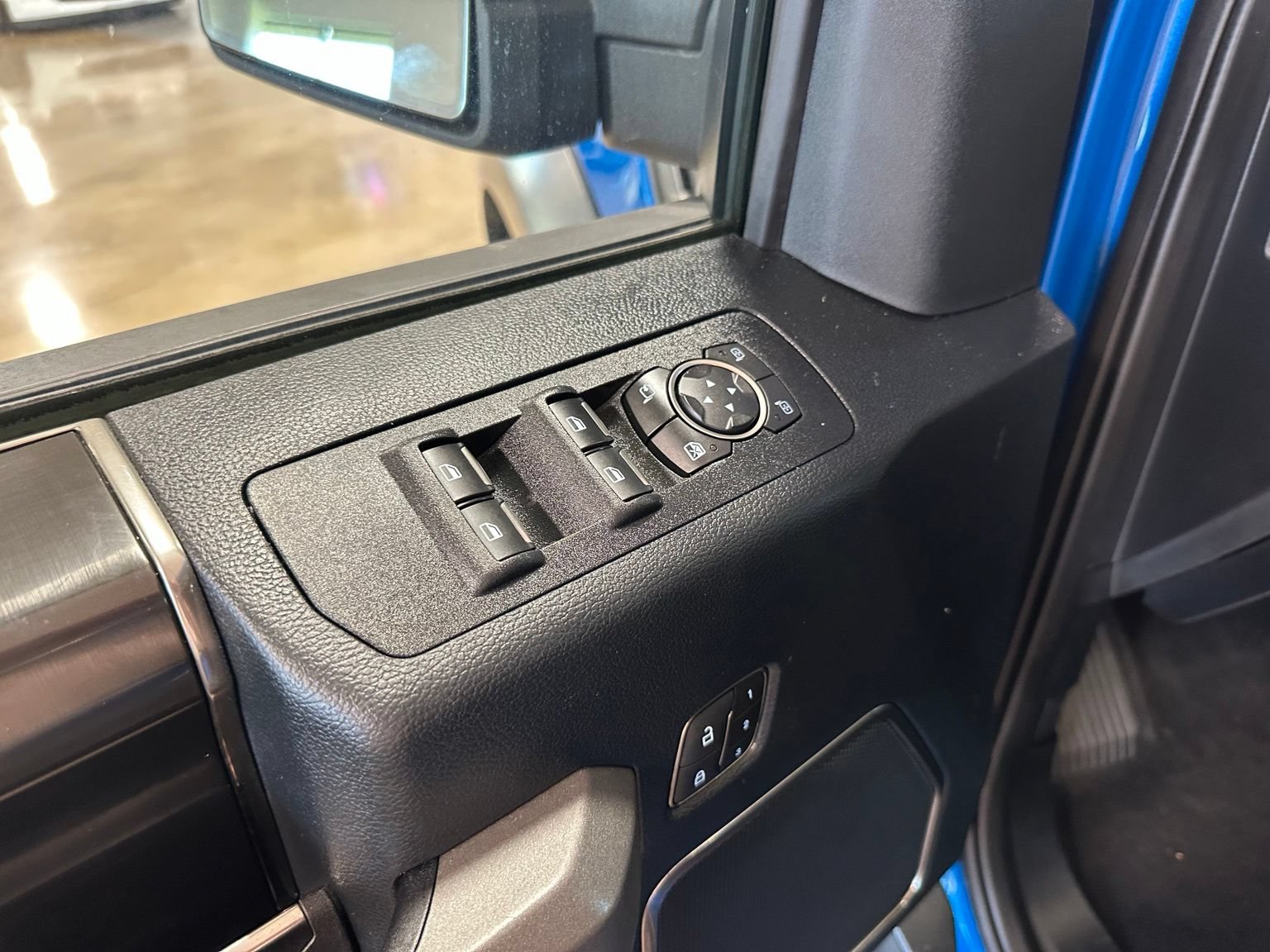 Used 2019 Ford F150 Raptor w/ Equipment Group 802A Luxury AWD/4WD image 13