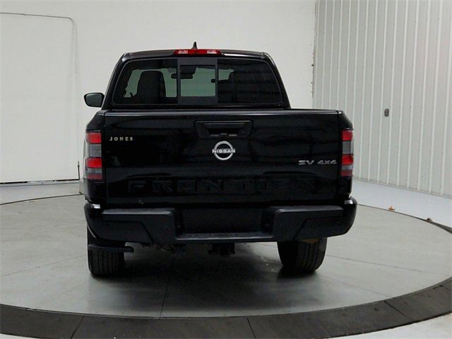 Used 2022 Nissan Frontier SV w/ Graphics Package image 6