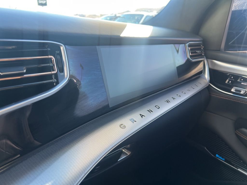 Used 2023 Jeep Grand Wagoneer L Series III image 22