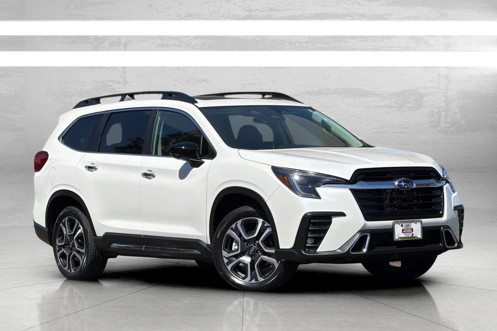 Used 2026 Subaru Ascent Touring AWD/4WD image 2