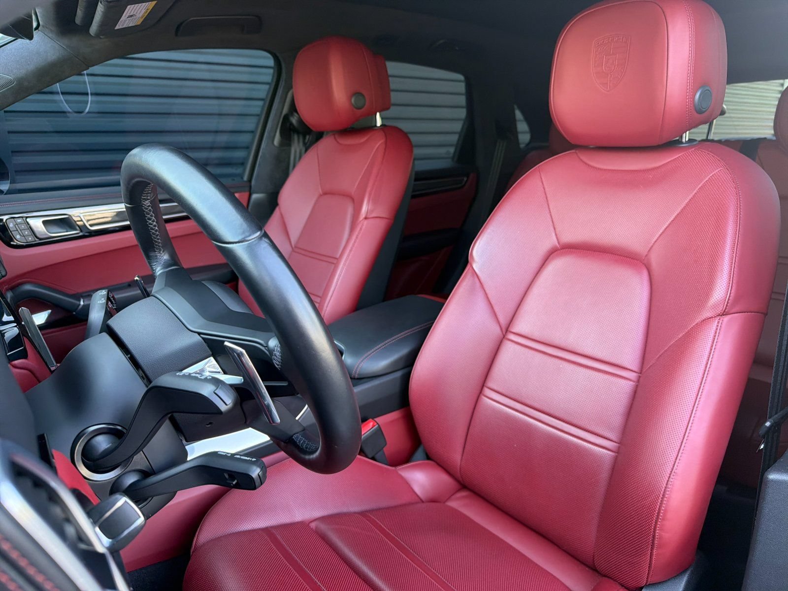 Certified 2023 Porsche Cayenne Turbo S AWD/4WD image 6