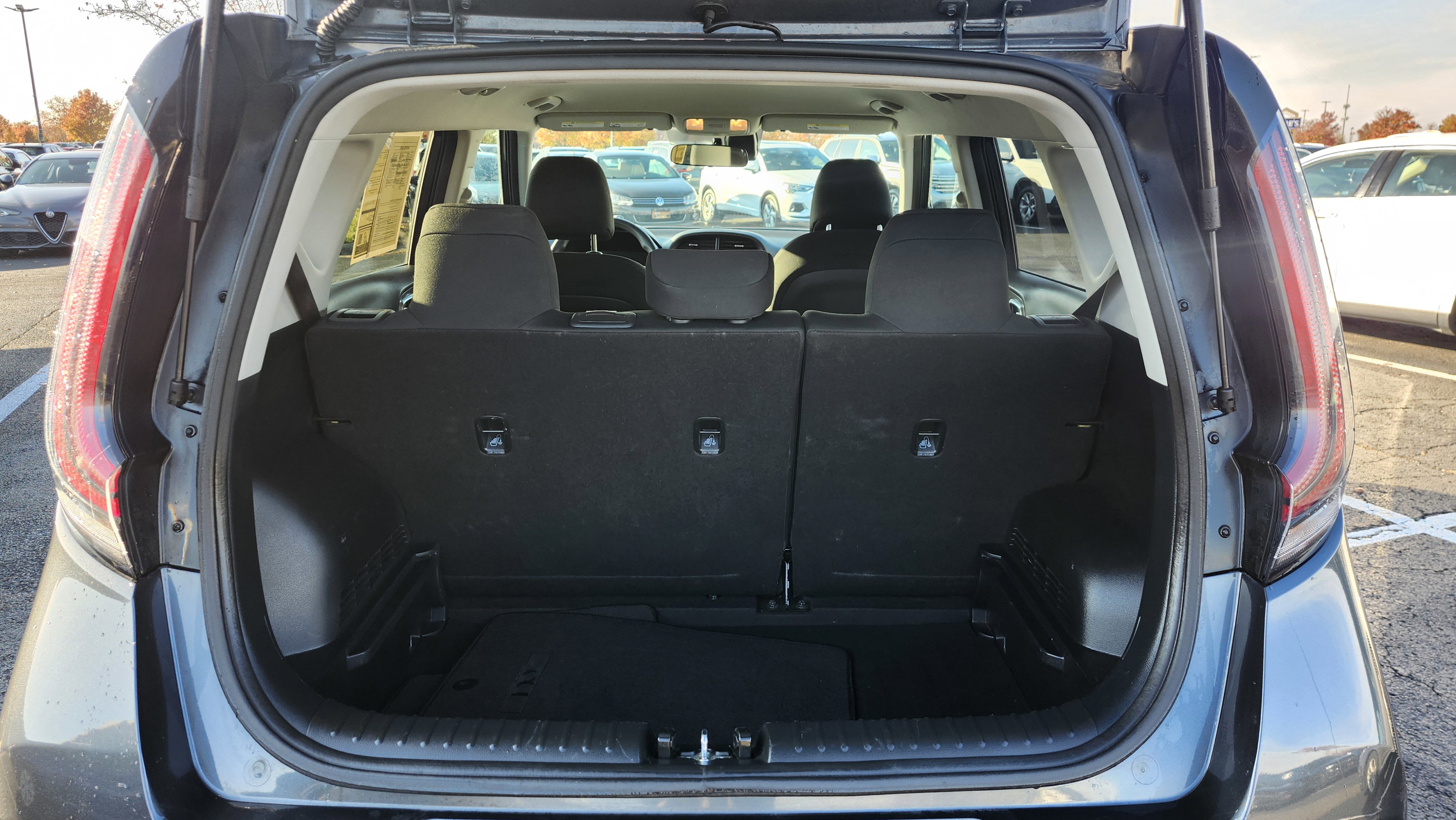 Used 2023 Kia Soul LX w/ Option Group 015 image 17